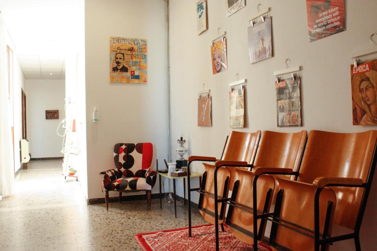 Buen Aire Hotel Cagliari Bagian luar foto