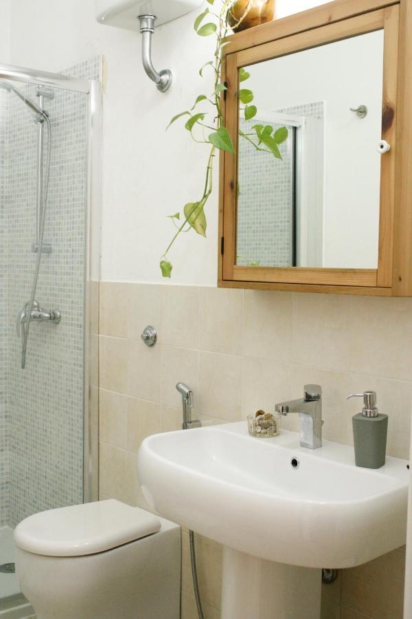 Buen Aire Hotel Cagliari Bagian luar foto